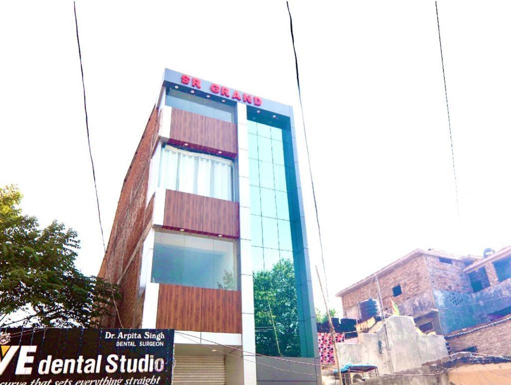 Hotel Sr Grand Gorakhpur Exterior photo